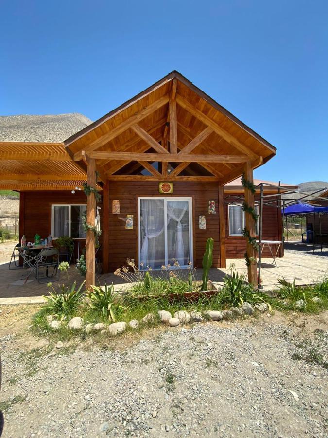Cabanas Vicuna Cielo De Peralillo - Valle De Elqui Buitenkant foto